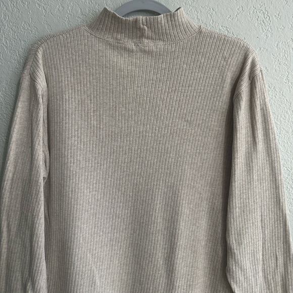 Disney Winnie the Pooh Ribbed Mock Neck Sweatshirt Beige Size L - Picture 6 of 10